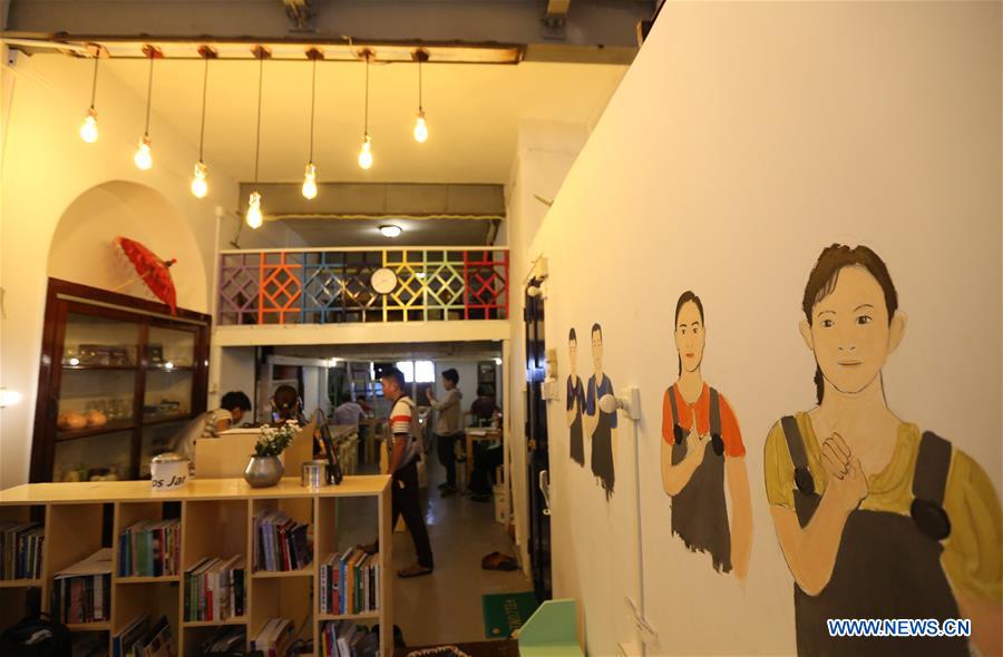 MYANMAR-YANGON-BOOK CAFE-SIGN-LANGUAGE