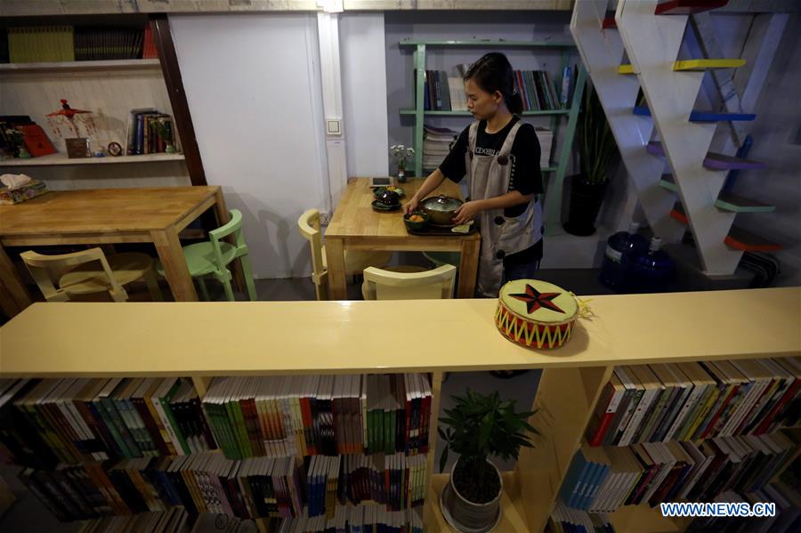 MYANMAR-YANGON-BOOK CAFE-SIGN-LANGUAGE