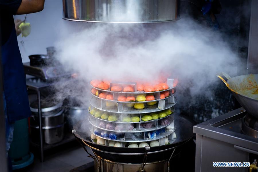 MALAYSIA-KUALA LUMPUR-RICE CAKE-NYONYA KUIH (CN)