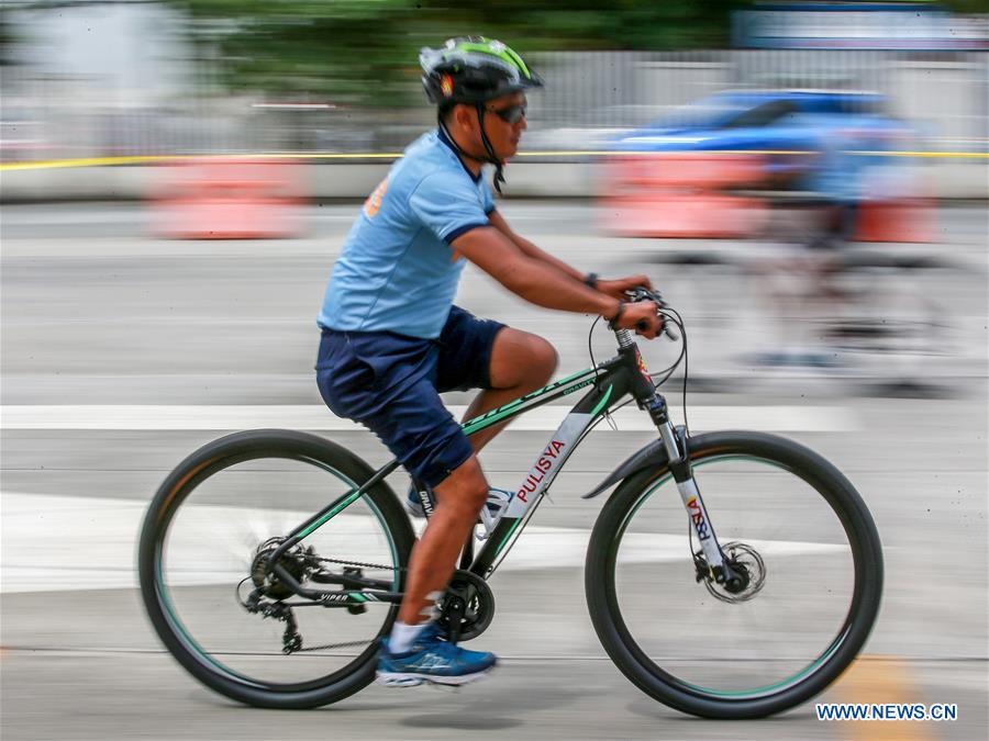 PHILIPPINES-MANILA-POLICE BIKE PATROL FOR TOURIST SPOTS