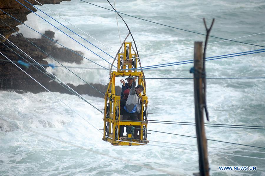 INDONESIA-YOGYAKARTA-TOURISM-GONDOLA