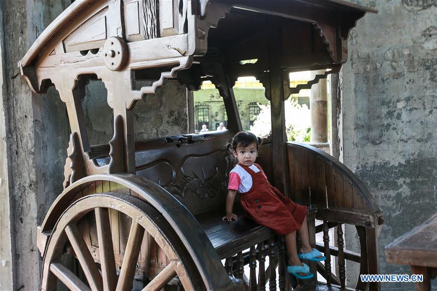 PHILIPPINES-TALISAY CITY-TOURIST SPOT-THE RUINS