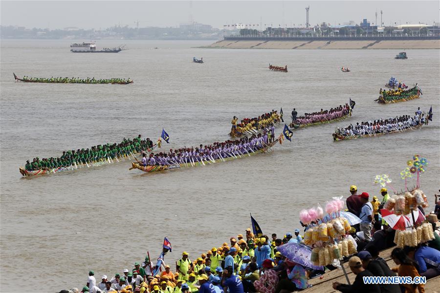CAMBODIA-PHNOM PENH-WATER FESTIVAL-CELEBRATION