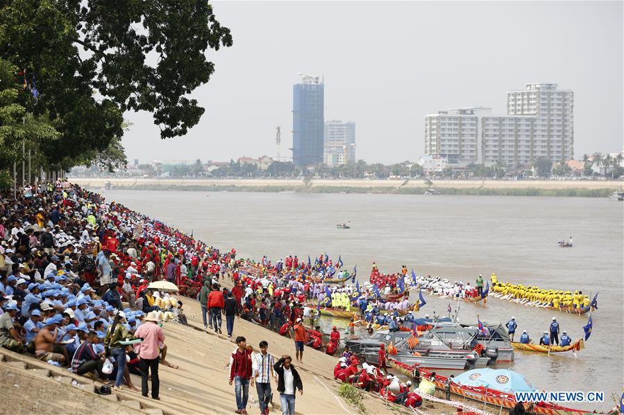 CAMBODIA-PHNOM PENH-WATER FESTIVAL-CELEBRATION