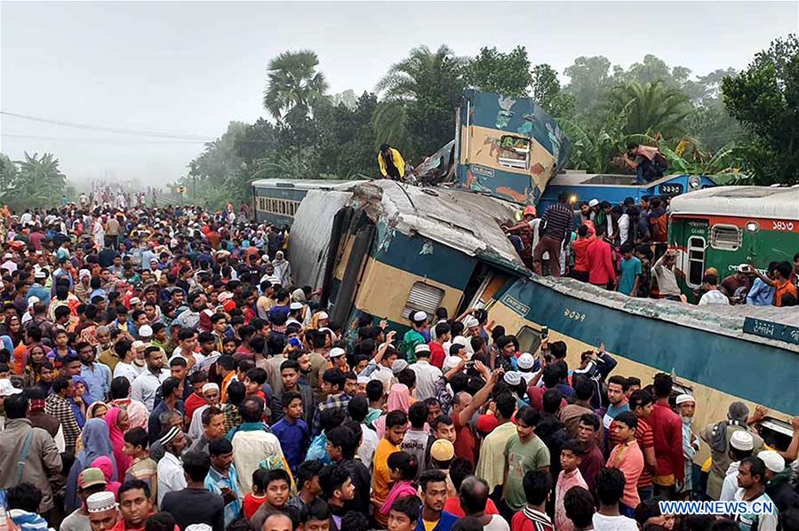 (SPOT NEWS)BANGLADESH-BRAHMANBARIA-TRAIN-CRASH