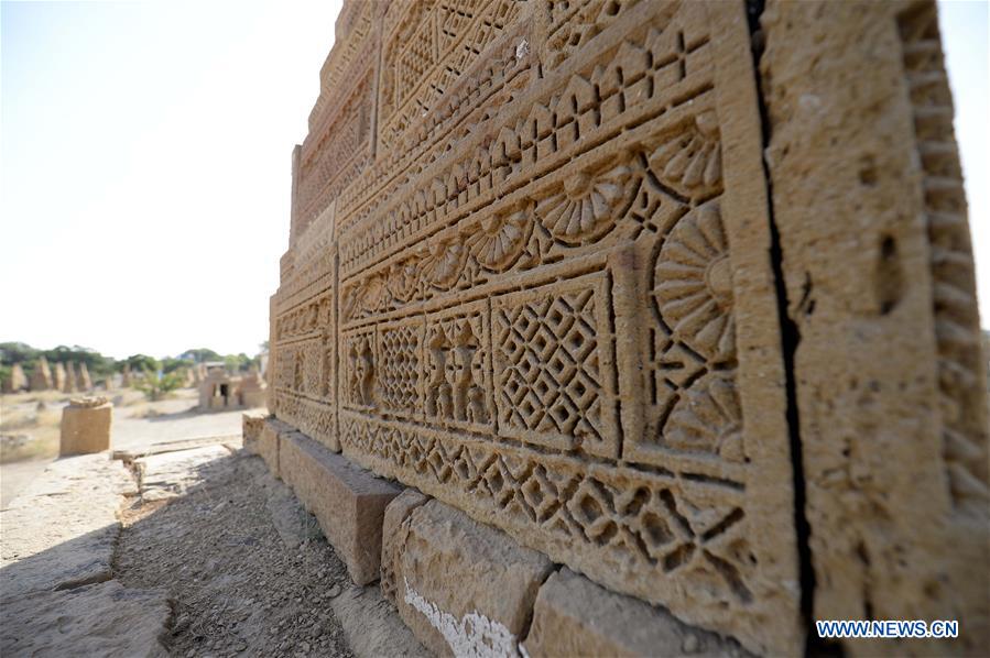 PAKISTAN-KARACHI-STONE CARVING-CHAUKHANDI TOMBS