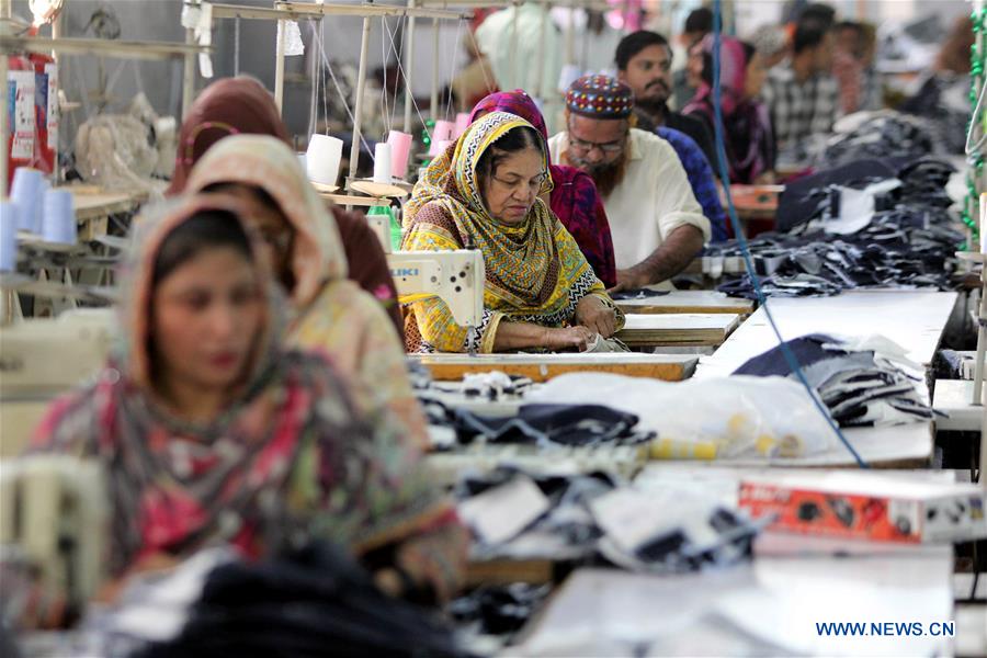 PAKISTAN-KARACHI-GARMENT-FACTORY