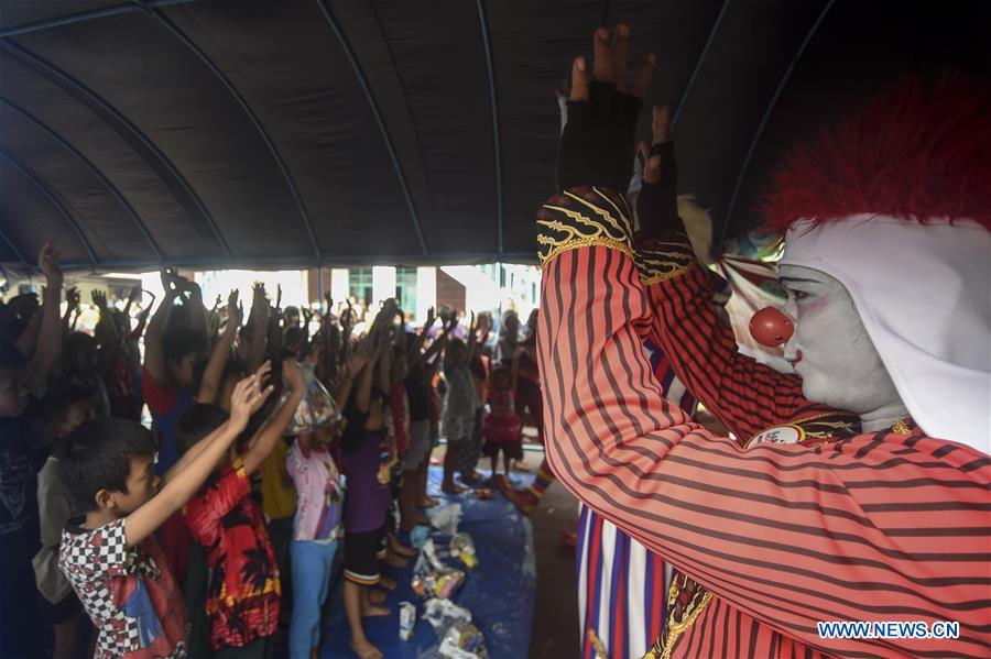 INDONESIA-JAKARTA-CLOWN-ENTERTAINMENT