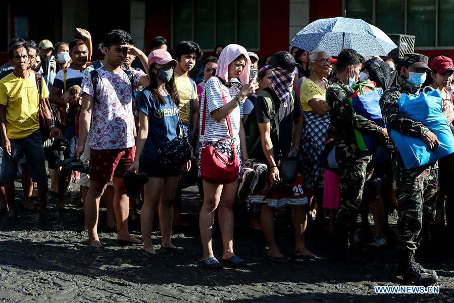 PHILIPPINES-TAAL VOLCANO-EVACUEES