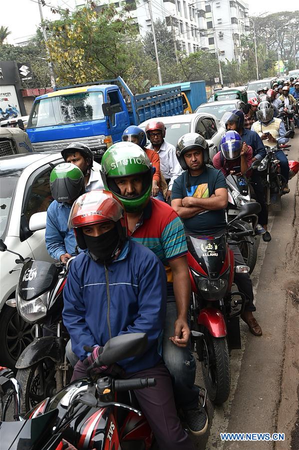 BANGLADESH-DHAKA-RIDE-SHARING-MOTORBIKE-SERVICE