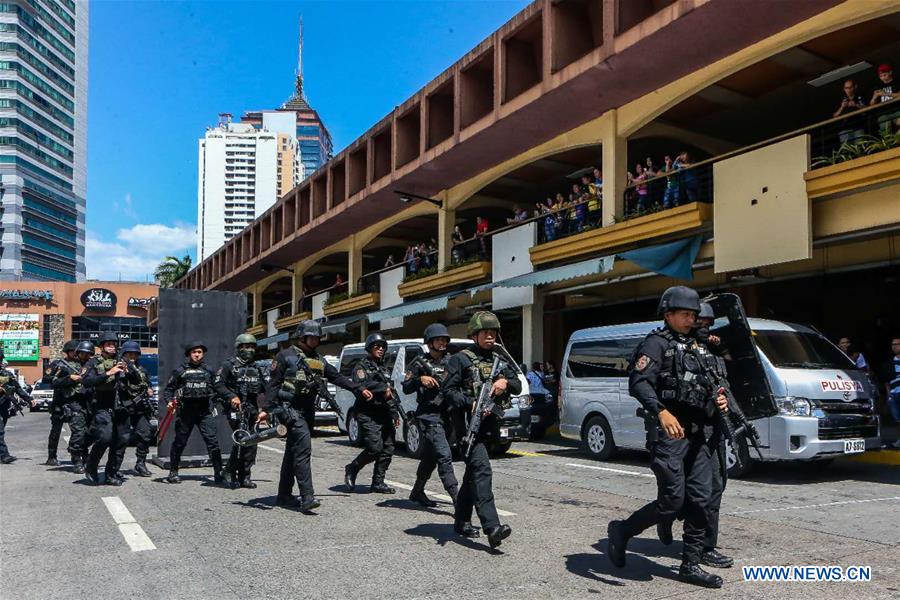 PHILIPPINES-MANILA-MALL-HOSTAGE