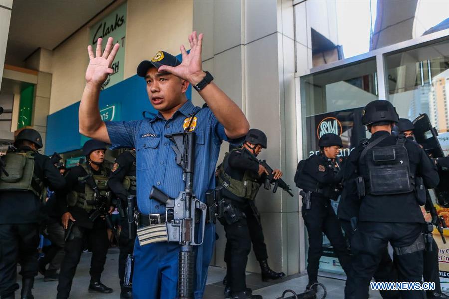 PHILIPPINES-MANILA-MALL-HOSTAGE