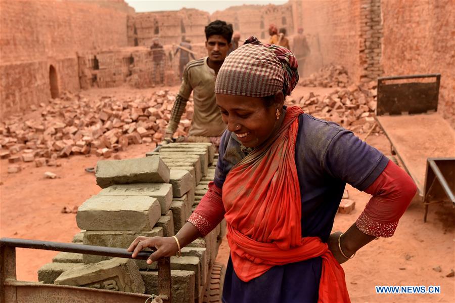 BANGLADESH-DHAKA-BRICKFIELD WORK 