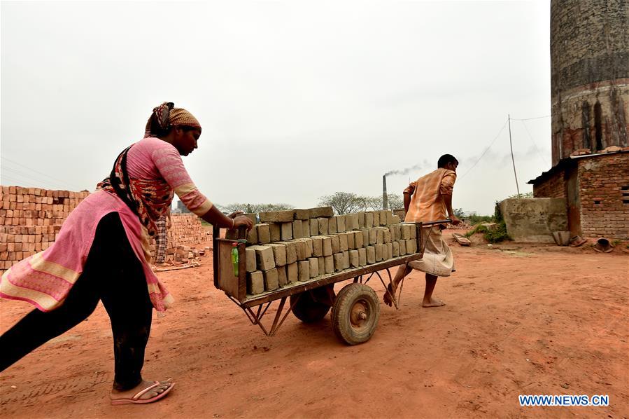 BANGLADESH-DHAKA-BRICKFIELD WORK 