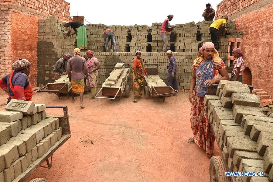 BANGLADESH-DHAKA-BRICKFIELD WORK 