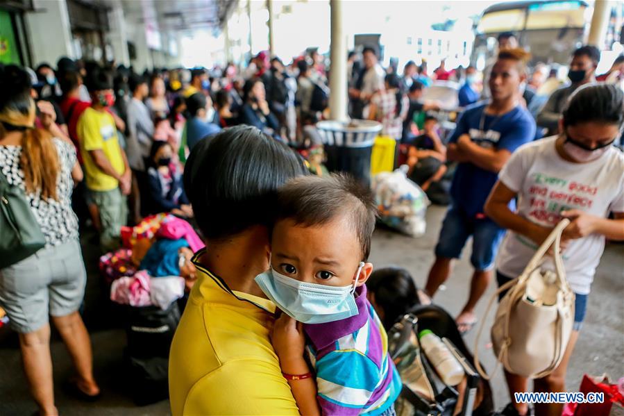 PHILIPPINES-METRO-CURFEW