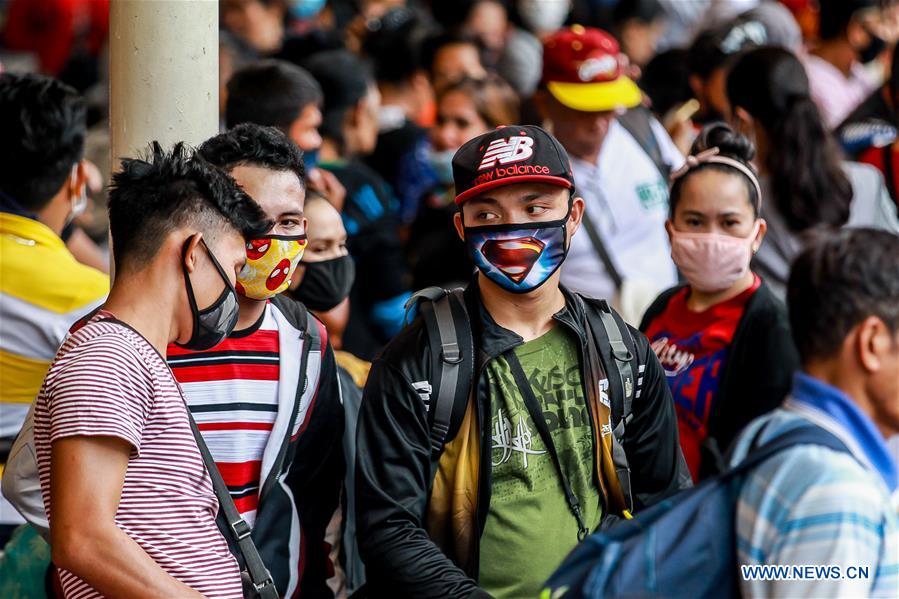 PHILIPPINES-METRO-CURFEW