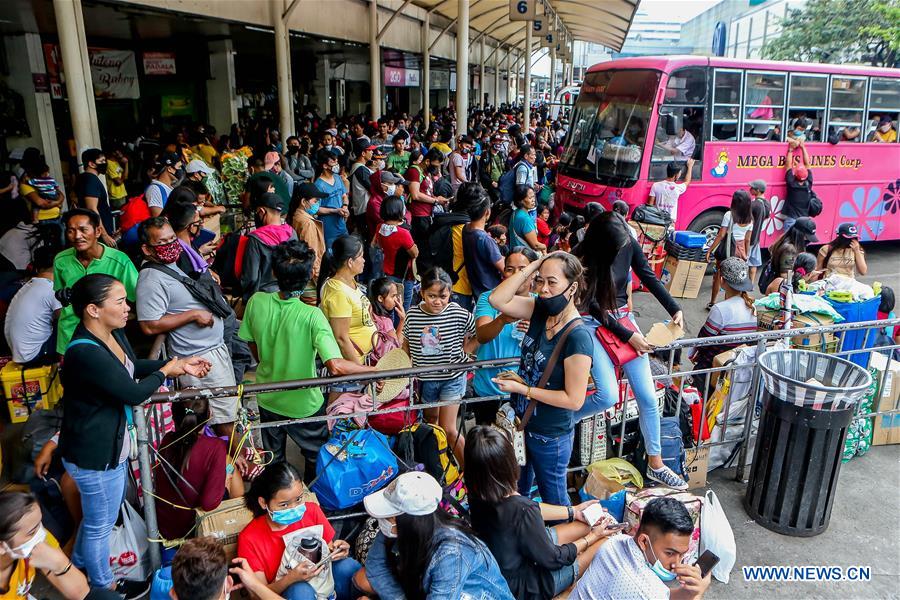 PHILIPPINES-METRO-CURFEW