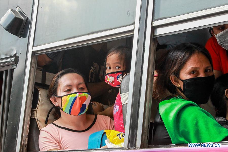 PHILIPPINES-METRO-CURFEW