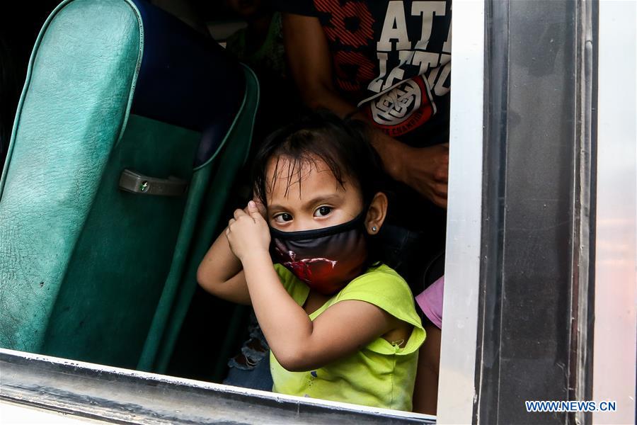 PHILIPPINES-METRO-CURFEW