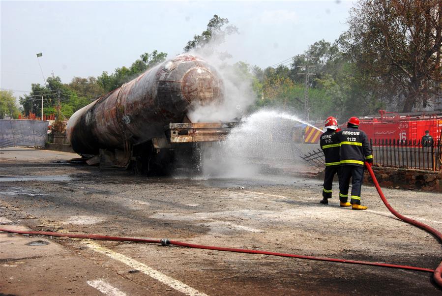 PAKISTAN-LAHORE-LPG-TANKER-BLAST