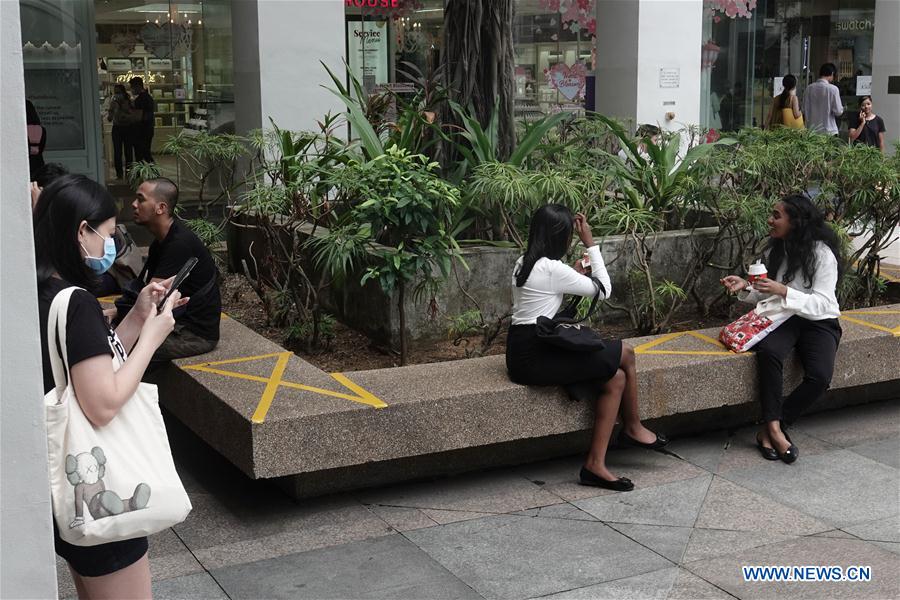 SINGAPORE-COVID-19-SOCIAL DISTANCING