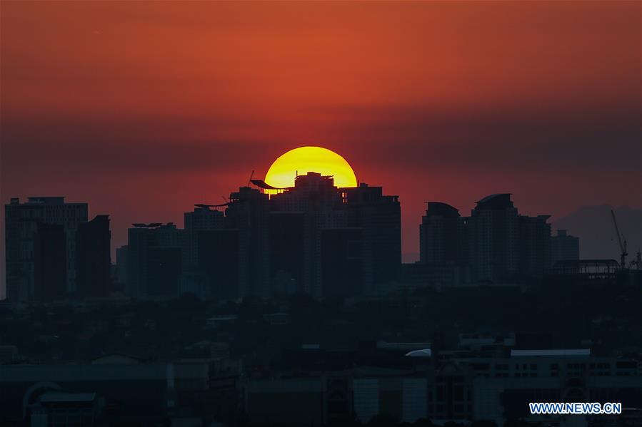 PHILIPPINES-MANILA-SUNSET