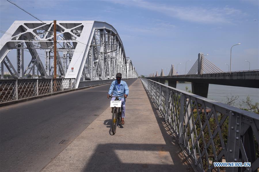 INDIA-KOLKATA-CORONAVIRUS-LOCKDOWN