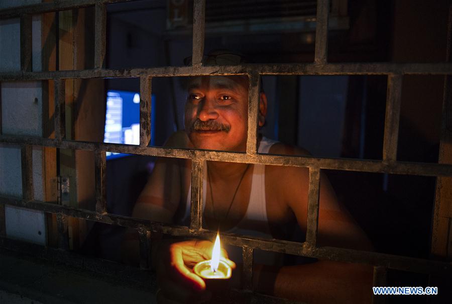 INDIA-NEW DELHI-COVID-19-LIGHTING