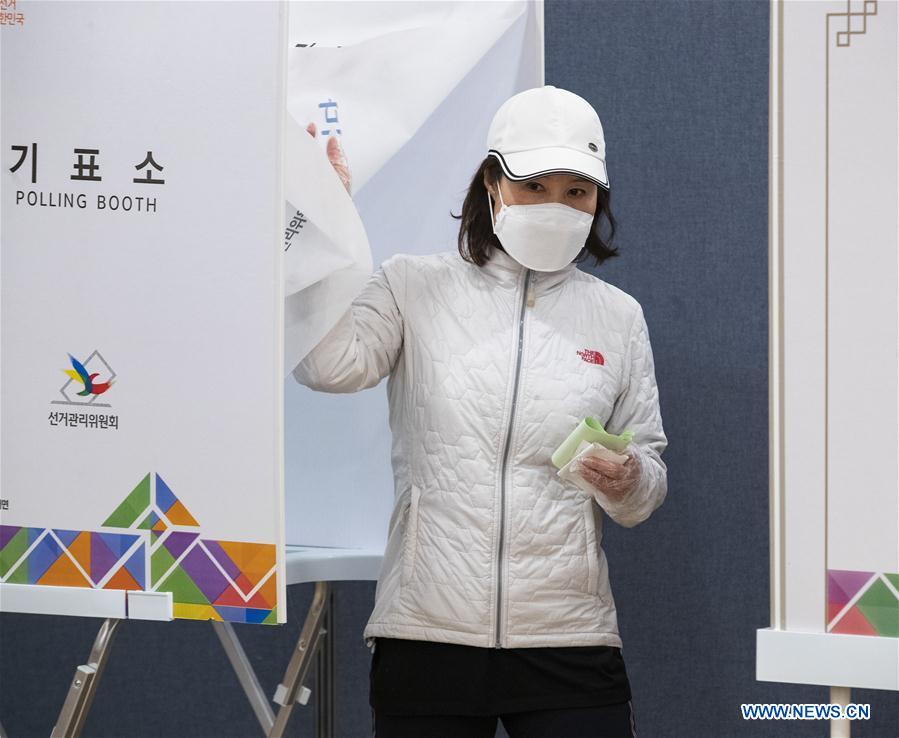 SOUTH KOREA-COVID-19-PARLIAMENTARY ELECTION