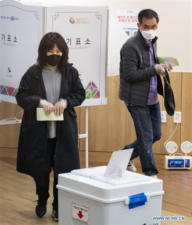 SOUTH KOREA-COVID-19-PARLIAMENTARY ELECTION