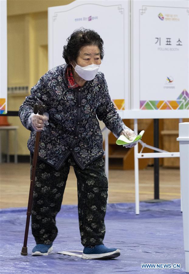 SOUTH KOREA-COVID-19-PARLIAMENTARY ELECTION