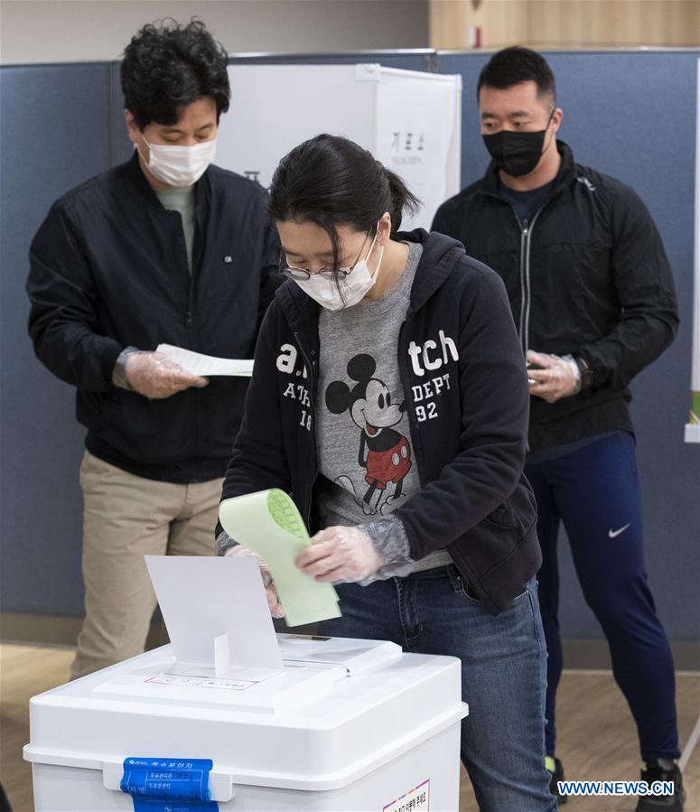 SOUTH KOREA-COVID-19-PARLIAMENTARY ELECTION