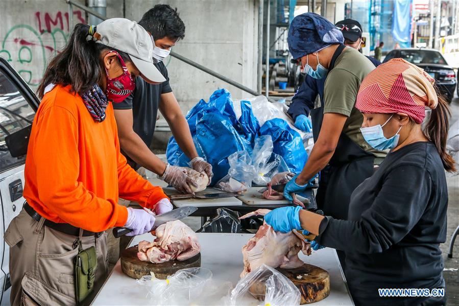 PHILIPPINES-QUEZON CITY-COVID-19- ARMED FORCES-MOBILE KITCHEN-FREE MEALS