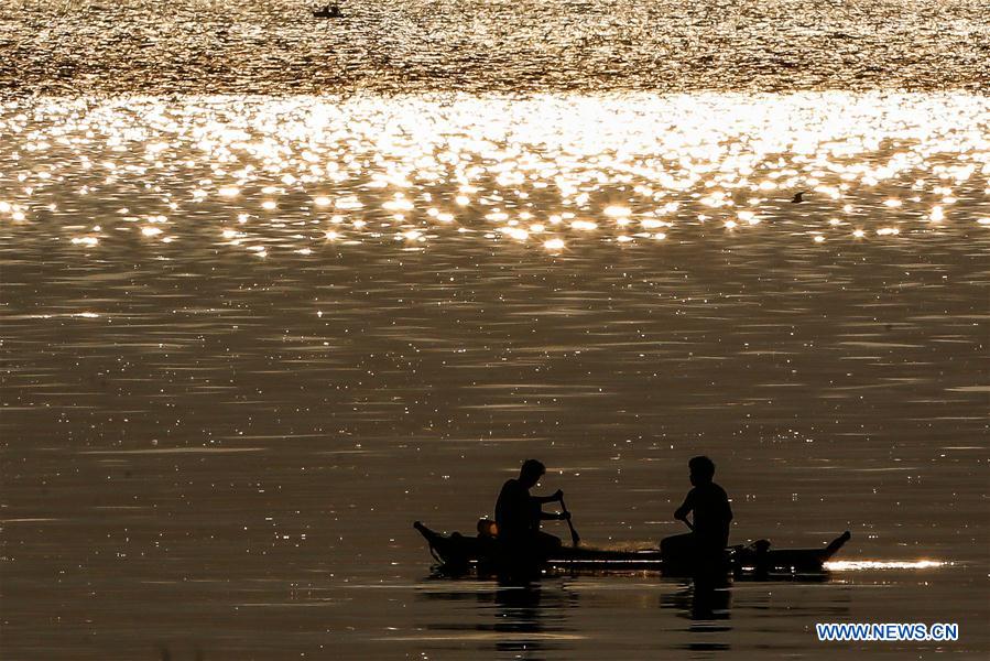 THE PHILIPPINES-MANILA-PASAY CITY-SUNSET