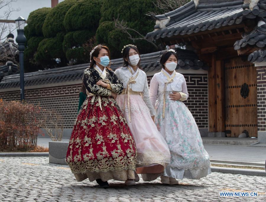 Tourists visit Hanok village during 