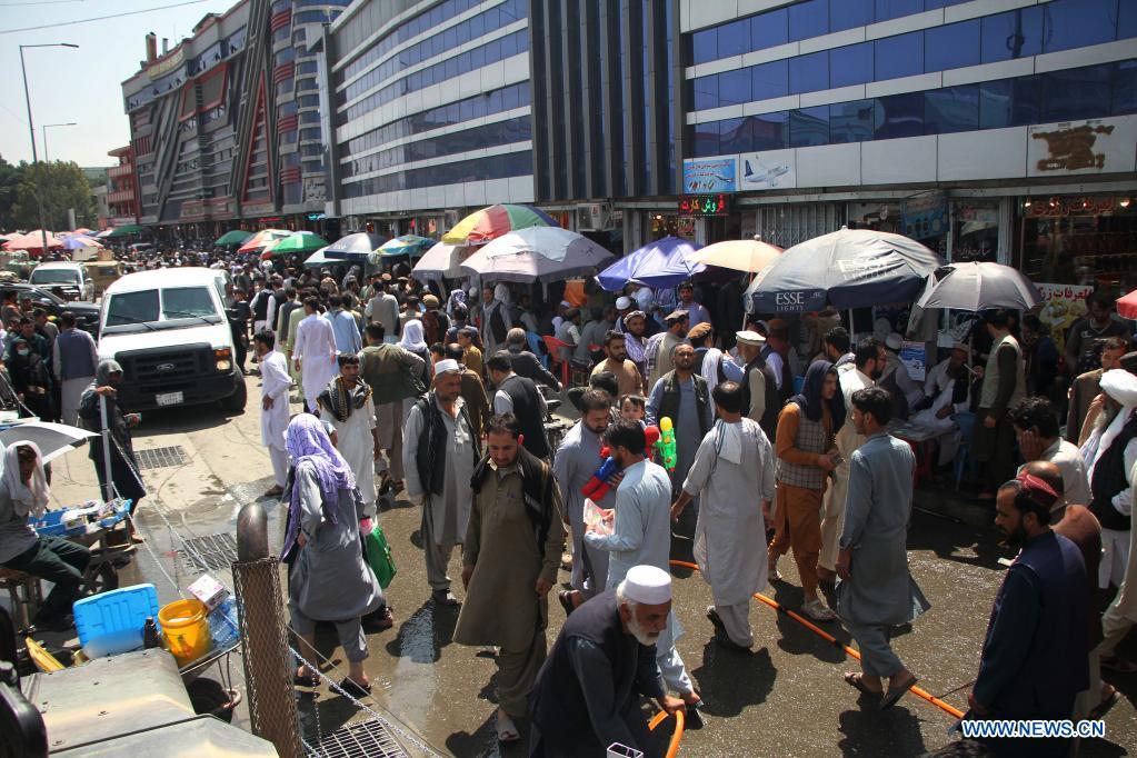 Main money exchange market reopens in Kabul, crowds remain outside banks source Xinhua