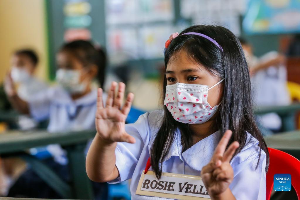 Selected schools start pilot run of limited facetoface classes in