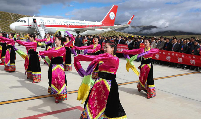 Garze Gesar Airport opens in SW China's Sichuan