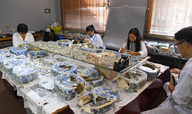 Xinhua Headlines: China's porcelain capital Jingdezhen to emerge as world culture center