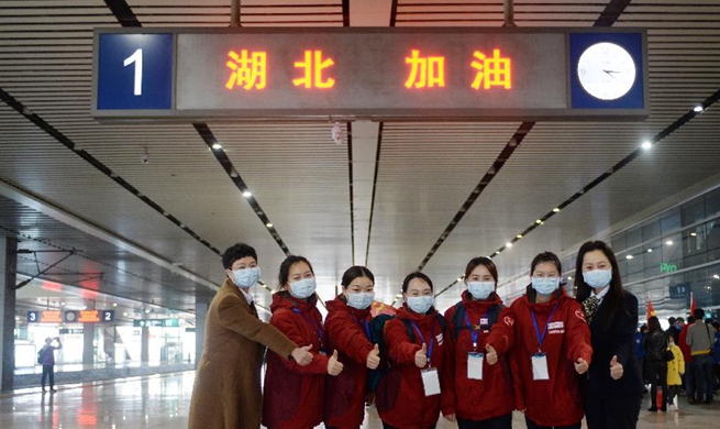 Hunan medical workers leave for Hubei to aid novel coronavirus fight