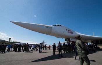 Two Russian Tu-160 strategic bombers arrive in Venezuela