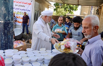 Feature: Chinese embassy offers Iftar meals to Iraqi Muslims in Ramadan