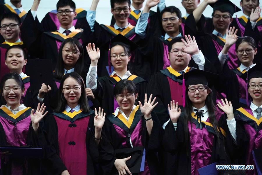 CHINA-BEIJING-TSINGHUA UNIVERSITY-GRADUATION (CN)