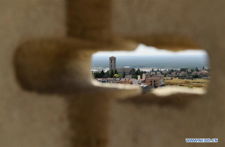 SPAIN-SEGOVIA-CUELLAR-CASTLE-VIEWS
