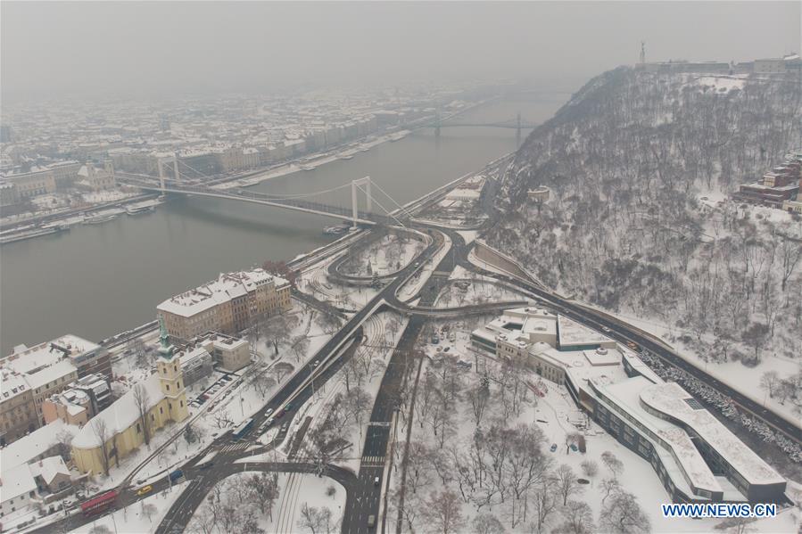 HUNGARY-BUDAPEST-SNOW