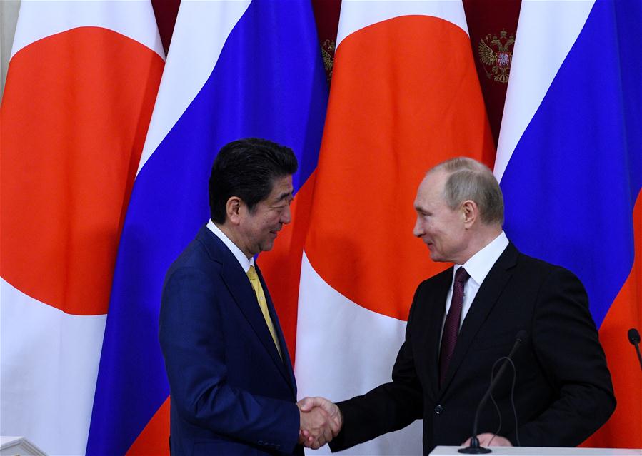 RUSSIA-MOSCOW-PUTIN-JAPAN-ABE-MEETING