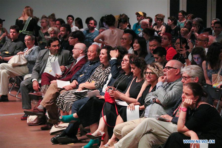 CZECH REPUBLIC -CHINESE-STAGE DESIGNER-AWARD