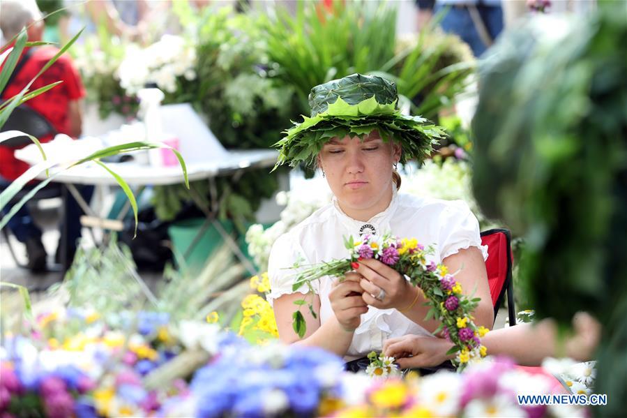 LATVIA-RIGA-MIDSUMMER FESTIVAL LIGO MARKET