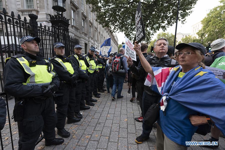 BRITAIN-LONDON-PARLIAMENT SUSPENSION-DEMONSTRATION